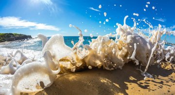Toanele oceanului: Frumusetea valurilor, in poze superbe