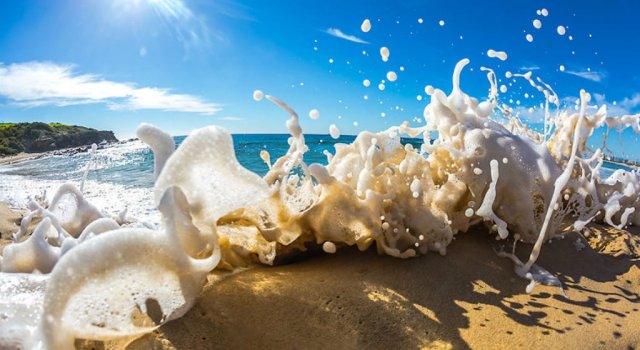 Toanele oceanului: Frumusetea valurilor, in poze superbe