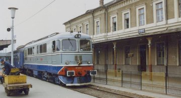 Parfumul inefabil al Romaniei post-decembriste