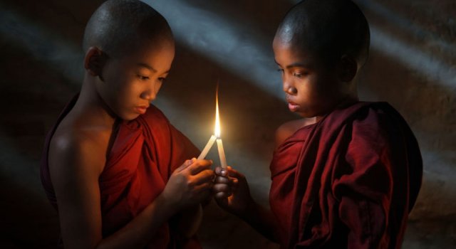 Myanmar - O calatorie plina de lumina, cu David Lazar