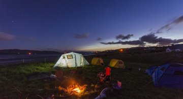 Vacanta sub cerul liber: Cum ne pregatim pentru camping