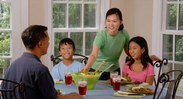 S-a dovedit stiintific: 9 Motive pentru care e bine sa luam cina in familie