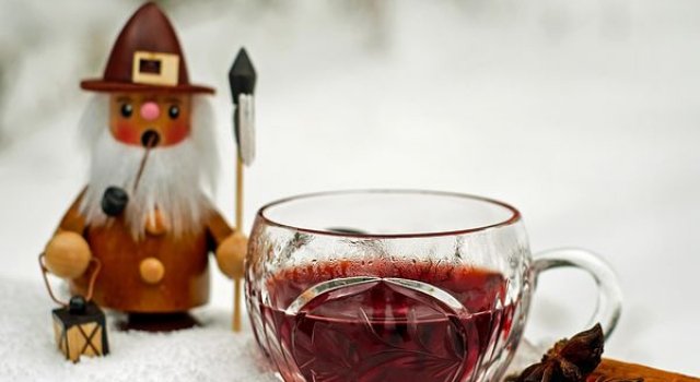 13 Moduri inedite de a prepara cel mai bun vin fiert