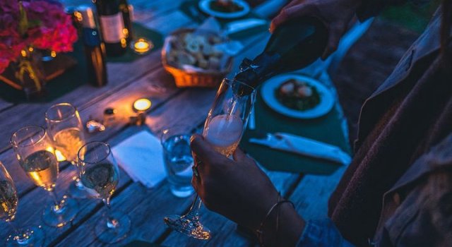 Pentru masa de Revelion: 10 Alimente care iti aduc noroc in noul an