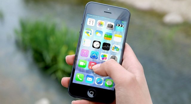 Android sau iOS? Ce sistem operare e mai bun pentru telefonul tau