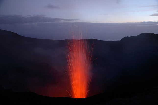 55 de poze cu un fenomen fascinant: eruptia vulcanica - Poza 20