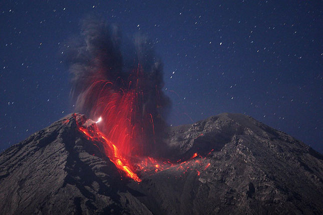 55 de poze cu un fenomen fascinant: eruptia vulcanica - Poza 47