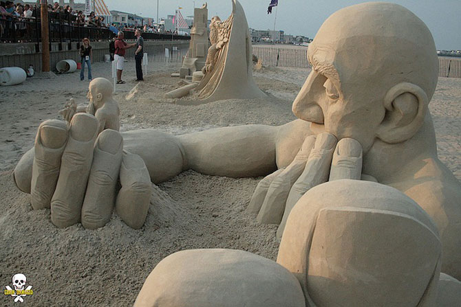 Infinity, o noua sculptura din nisip de Carl Jara - Poza 2