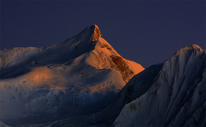 Despre cum vine muntele la Atif Saeed - Poza 8