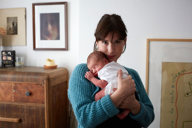 Emotie in portrete de mame cu bebelusi de o zi - Poza 10