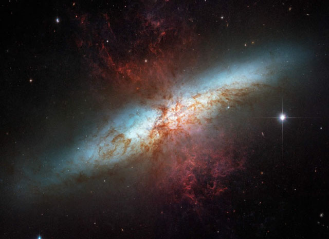 Magnific: 50 de fotografii facute de Hubble