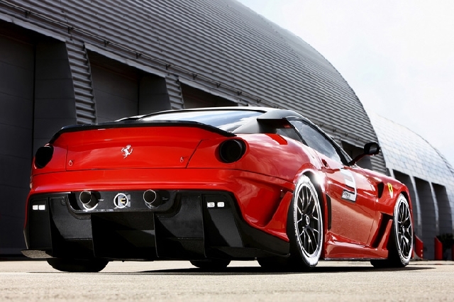 Foto 3: Experimentul Ferrari 599XX