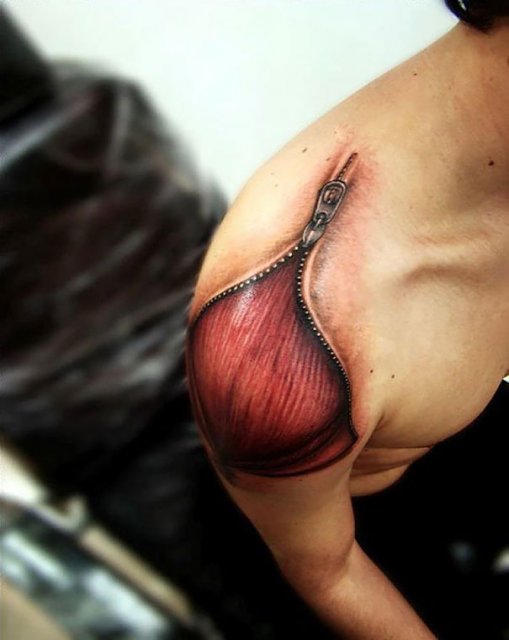 Tatuaje 3D realiste: Cerneala care prinde viata cand simte miros de piele umana